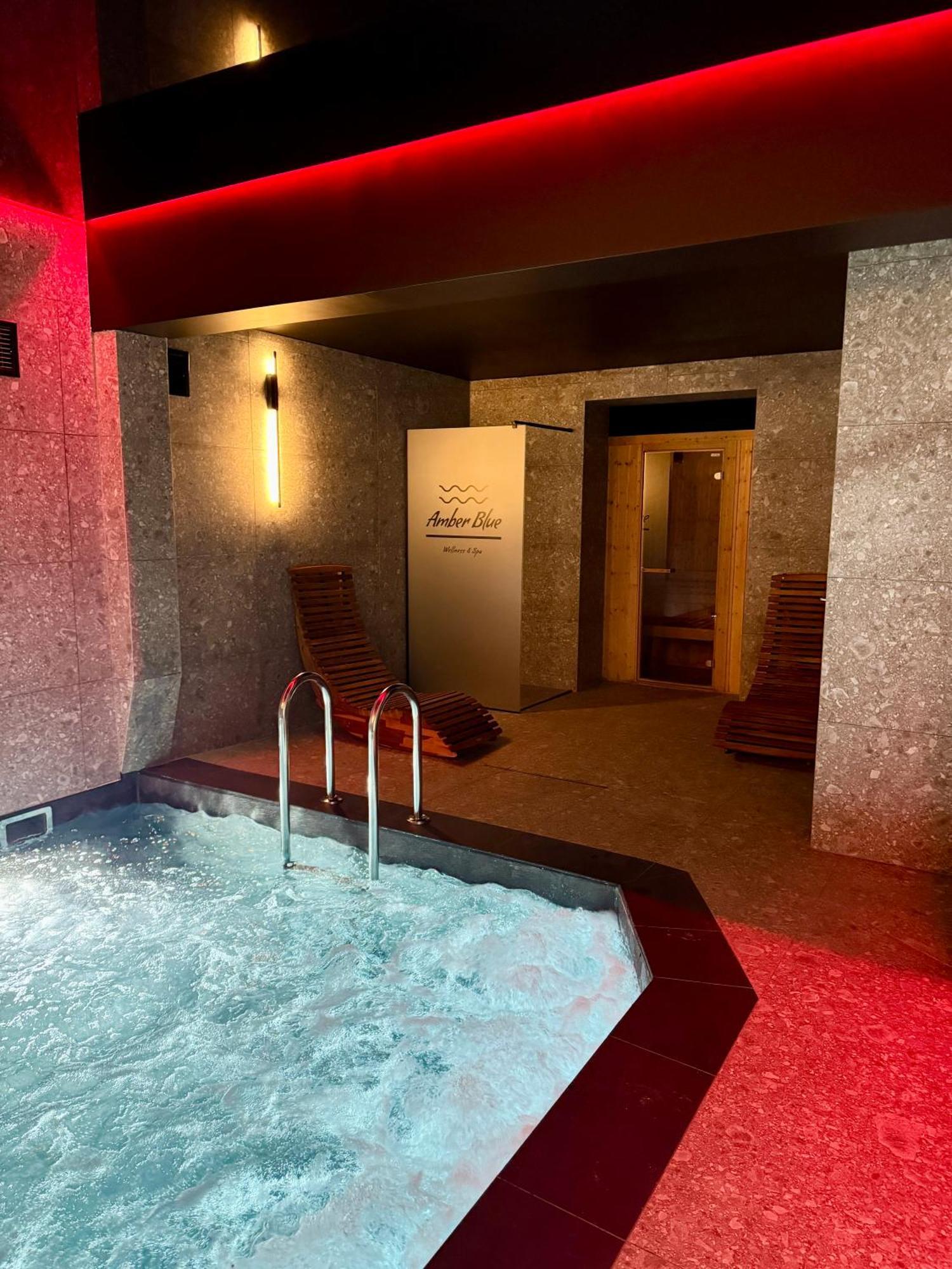 Amber Blue Wellness&SPA Karwia Exterior foto